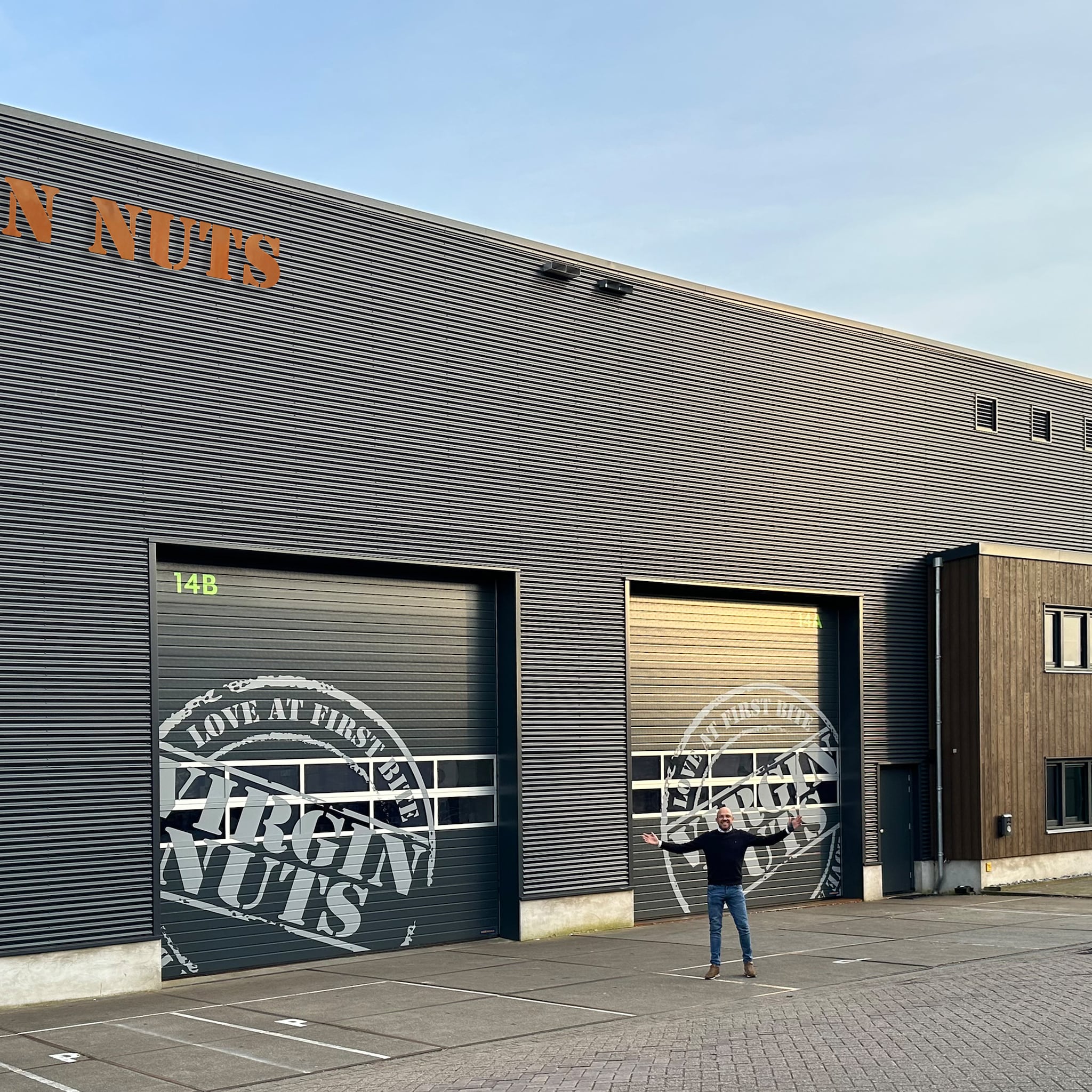 deze ondernemer begon in melbourne achter een notenkar en is nu met virgin nuts succesvol in europa