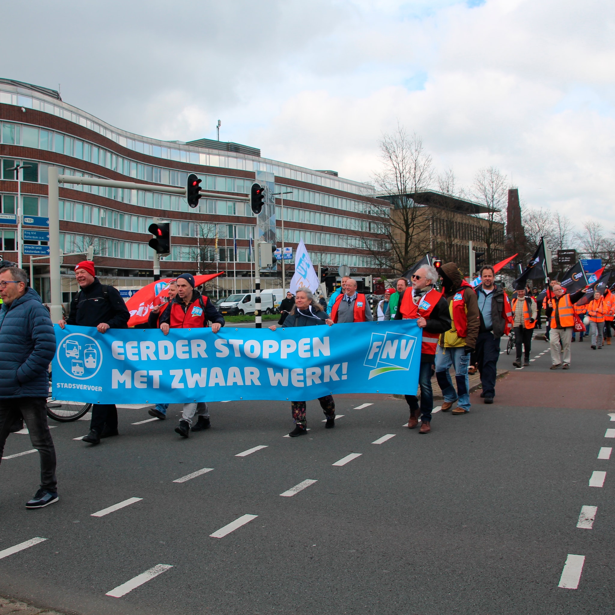 uwv waarschuwt meer 60 plussers arbeidsongeschikt voor pensioen door hoge werkdruk