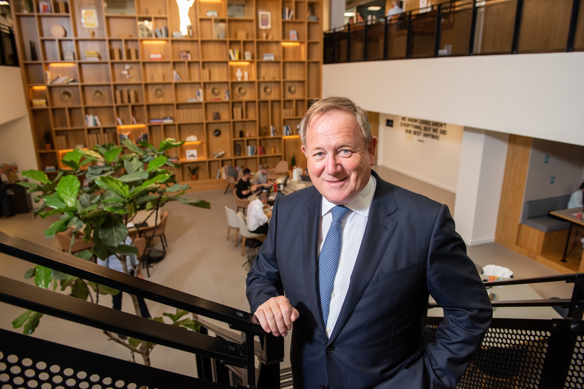 Topman Mark Dixon van de International Workplace Group Ian McIlgorm