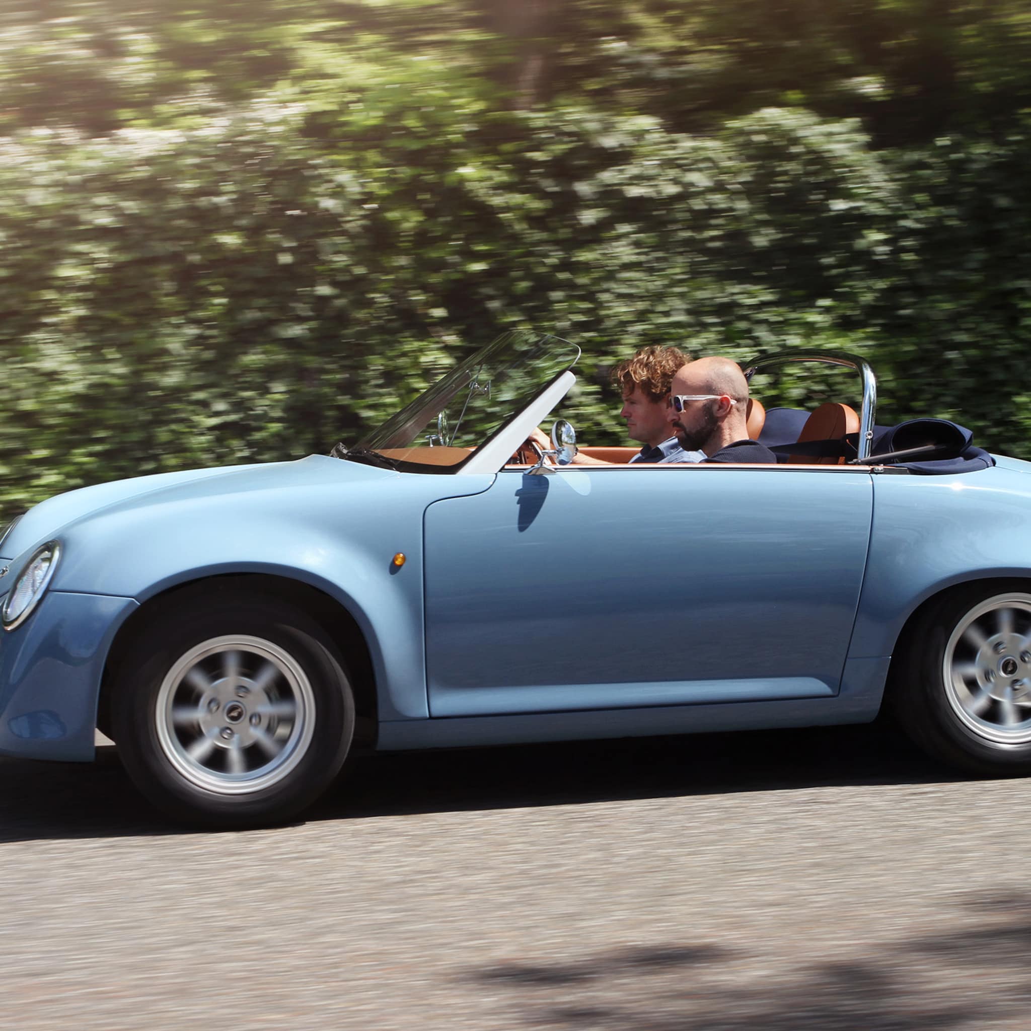 de carice een elektrische rijdersauto met de looks van een klassieke sportwagen