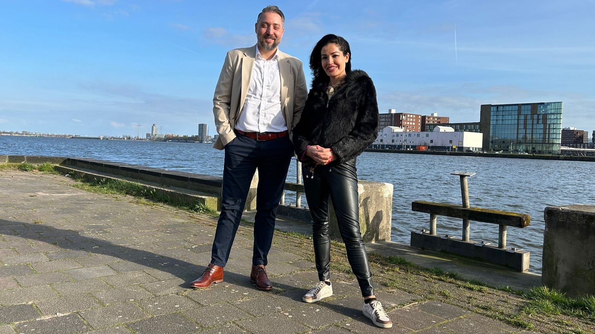 De Iraans-Nederlandse ondernemers Jasmine van der Weele-Azadbari en Emran Pourmanaf. De Iraans-Nederlandse ondernemers Jasmine van der Weele-Azadbari en Emran Pourmanaf.