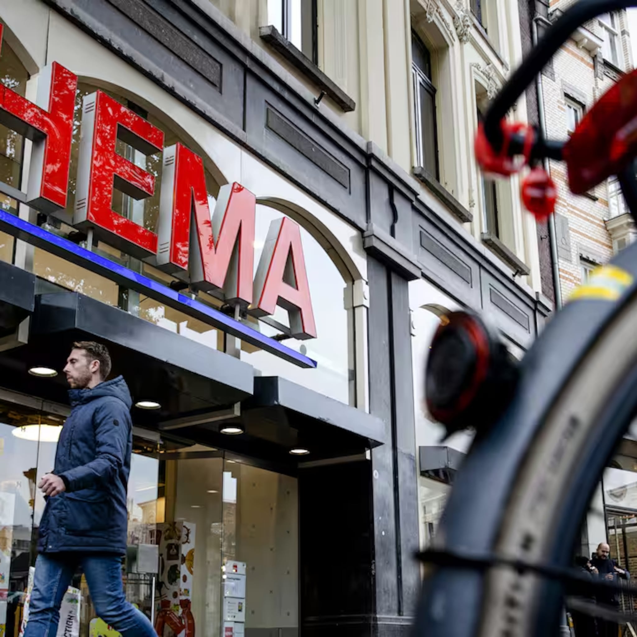 mooi jaar voor hema winst bijna verdubbeld ondanks economische uitdagingen