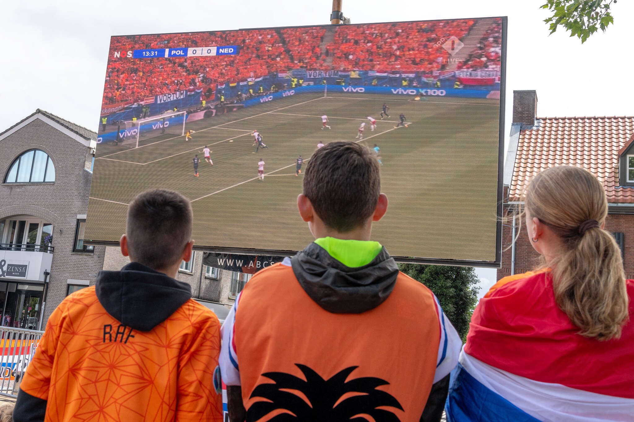 In Drunen was Polen-Nederland op groot scherm te zien. Paul van Baardwijk