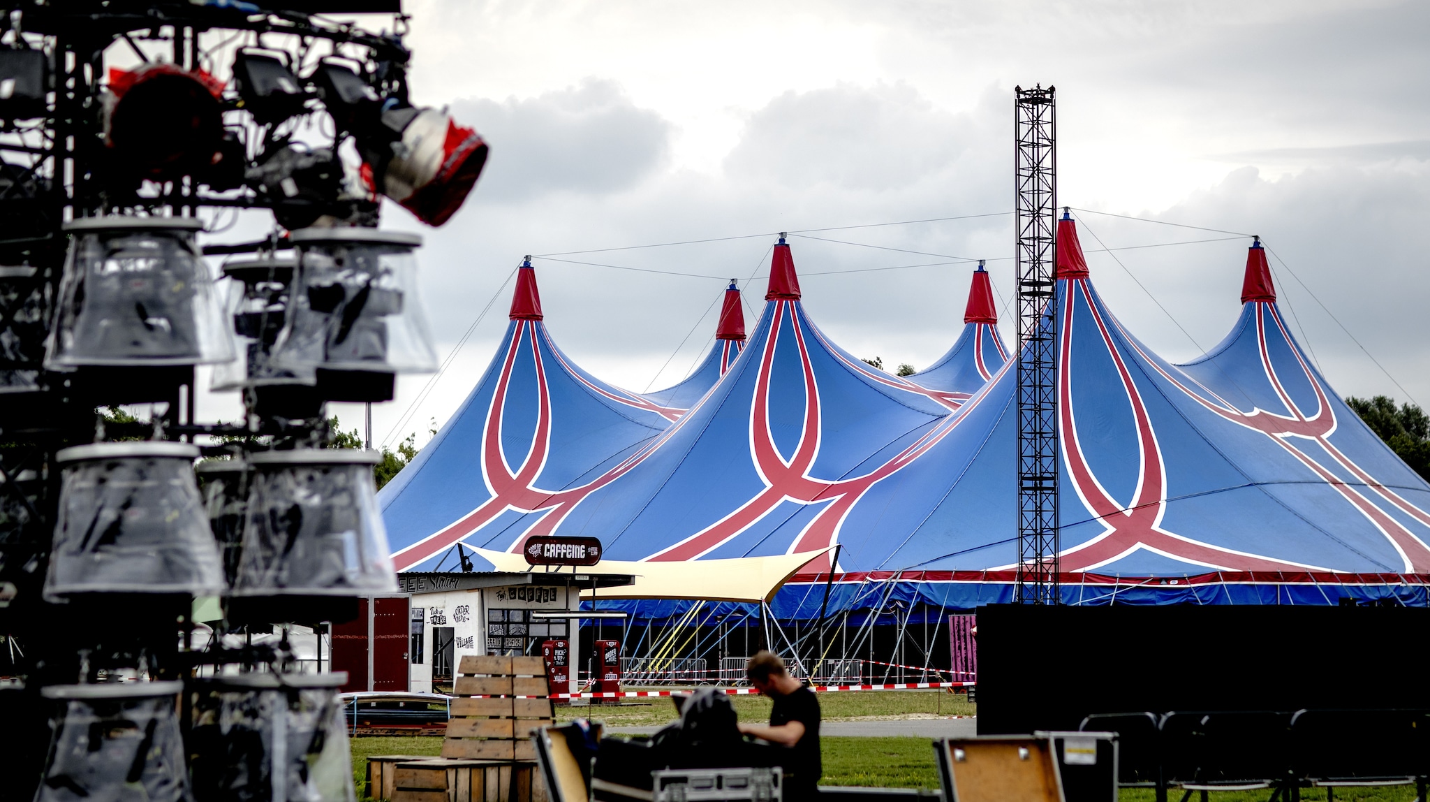 Lowlands wordt opgebouwd. Archieffoto: ANP Lowlands wordt opgebouwd. Archieffoto: ANP