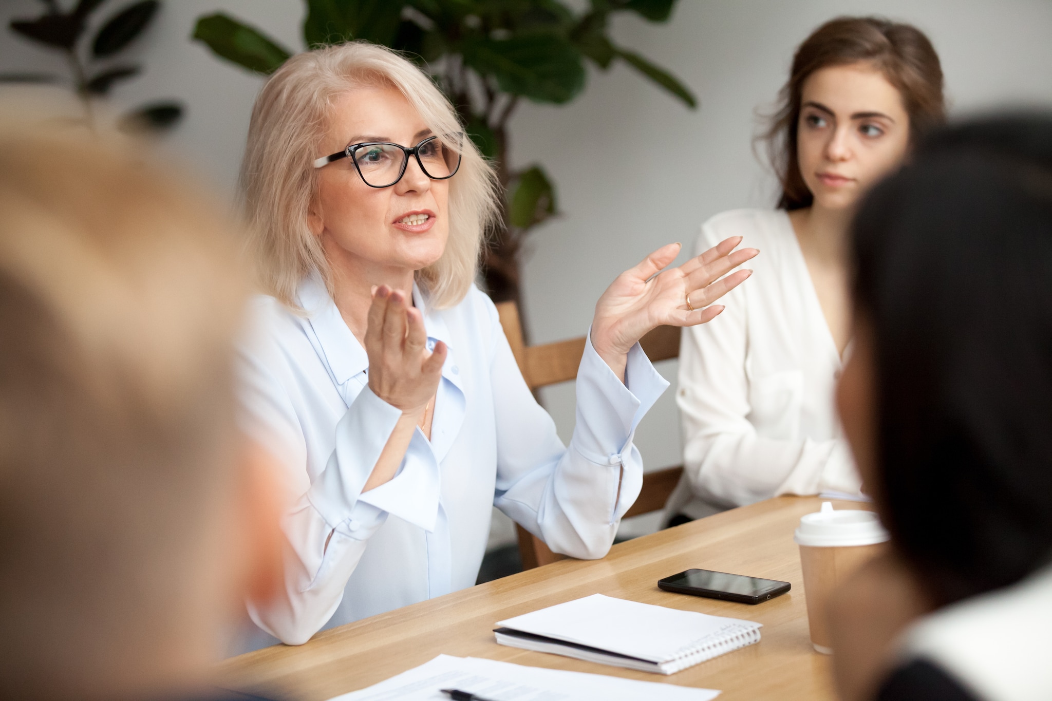 Senioriteit heeft een grote waarde in het mkb. Beeld: Shutterstock Shutterstock. Senioriteit heeft een grote waarde in het mkb.
