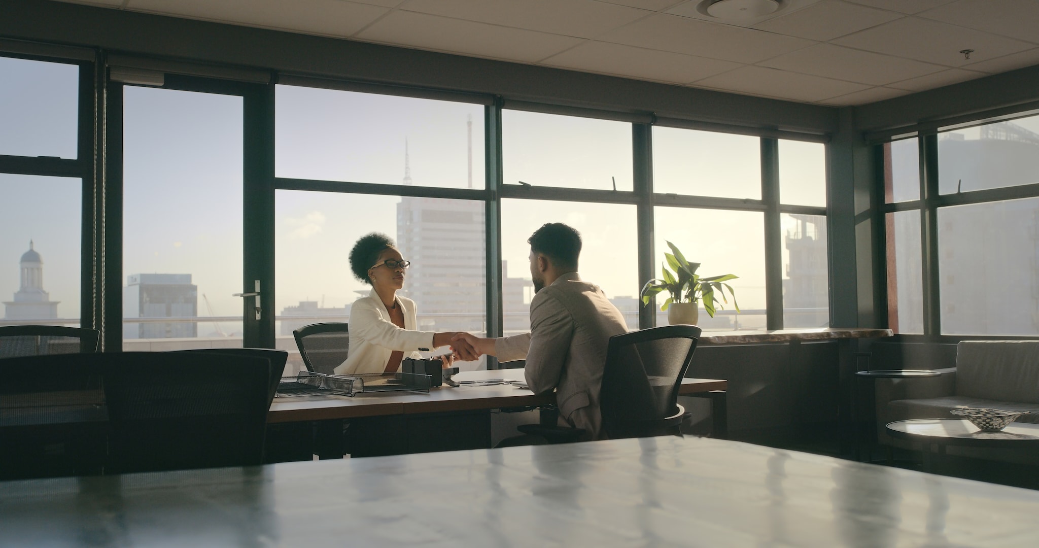 Het vaste contract is bezig aan een opmars. Foto: Getty Images Het vaste contract is bezig aan een opmars. Foto: Getty Images