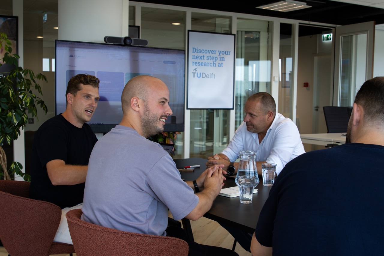 Hoe dit Amsterdamse bureau bedrijven helpt met hun recruitment uitdaging. Hoe dit Amsterdamse bureau bedrijven helpt met hun recruitment uitdaging. Beeld: Bluewave