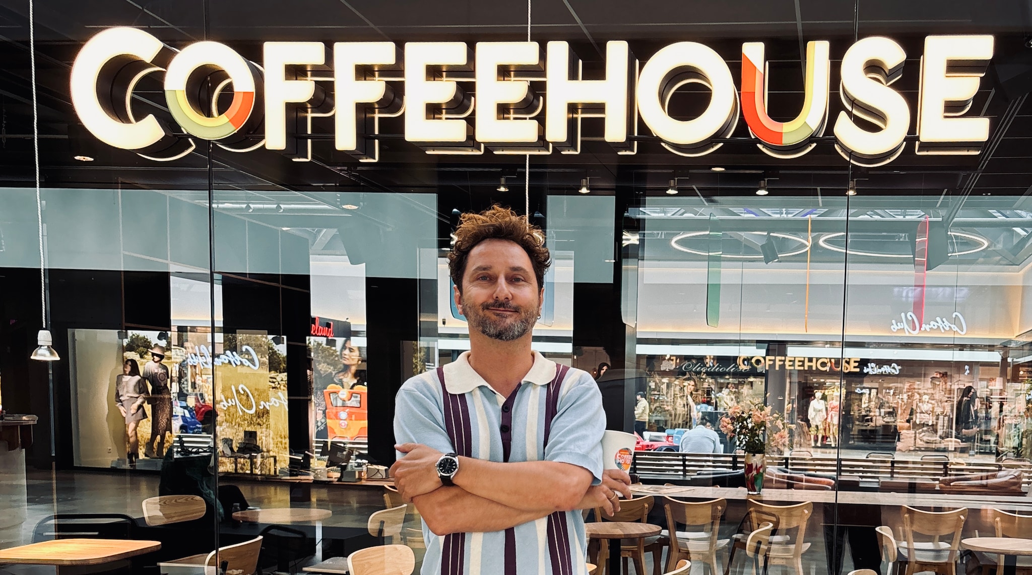 Rick Bekkema in zijn eerste CoffeeHouse. Beeld: PR. PR. Rick Bekkema in zijn eerste CoffeeHouse