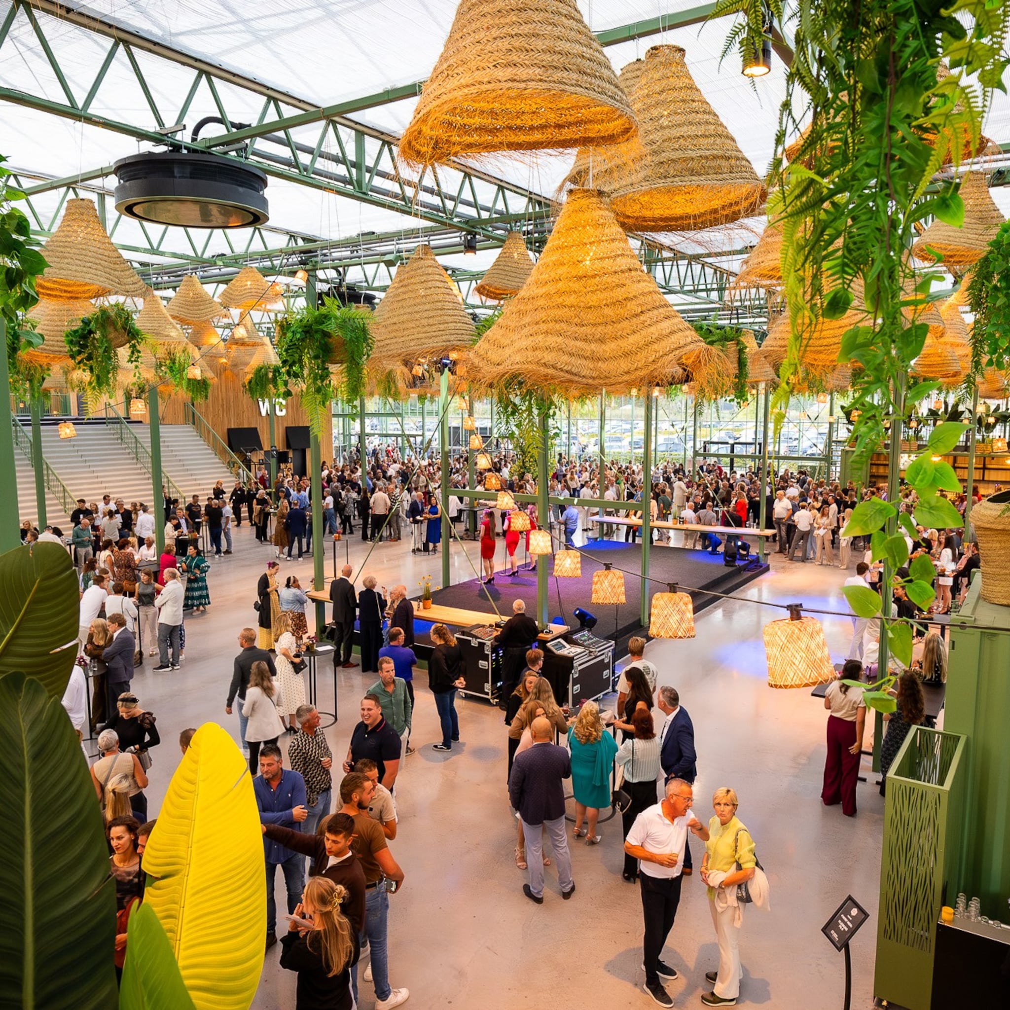 midden nederland hallen rijdende tribunes zorgen voor 360 graden event experiences