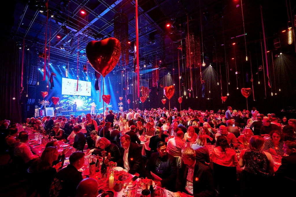 Spijkerbroekengala Nieuwegein. Een eerdere editie van het Spijkerbroekengala in Nieuwegein. En: iedereen in spijkerbroek.