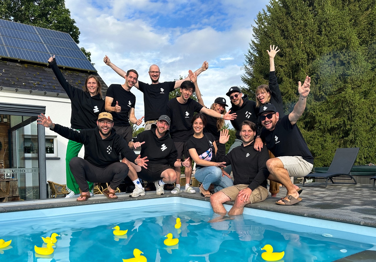 Elk jaar gaat de groep naar de Ardennen, maar het programma blijft tot het laatste moment geheim. Elk jaar gaat de groep naar de Ardennen, maar het programma blijft tot het laatste moment geheim. Foto: September Digital Agency