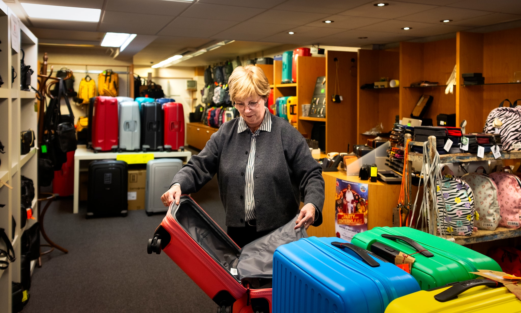 Na 43 jaar houdt Jeanne van de Mortel het voorgezien met haar ledenwarenzaak in hartje Deurne. Na 43 jaar houdt Jeanne van de Mortel het voorgezien met haar ledenwarenzaak in hartje Deurne. Foto: René Manders/DCI Media