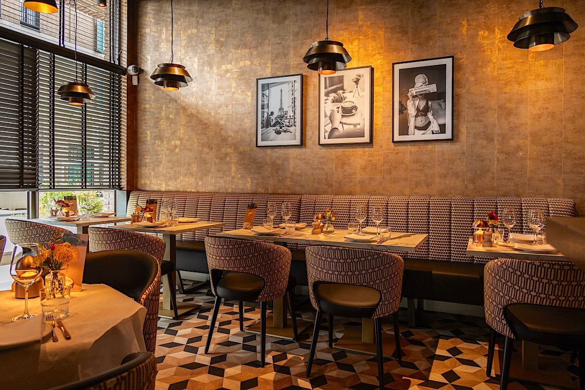 Interieur Le Petit Restaurant. Le Petit Restaurant