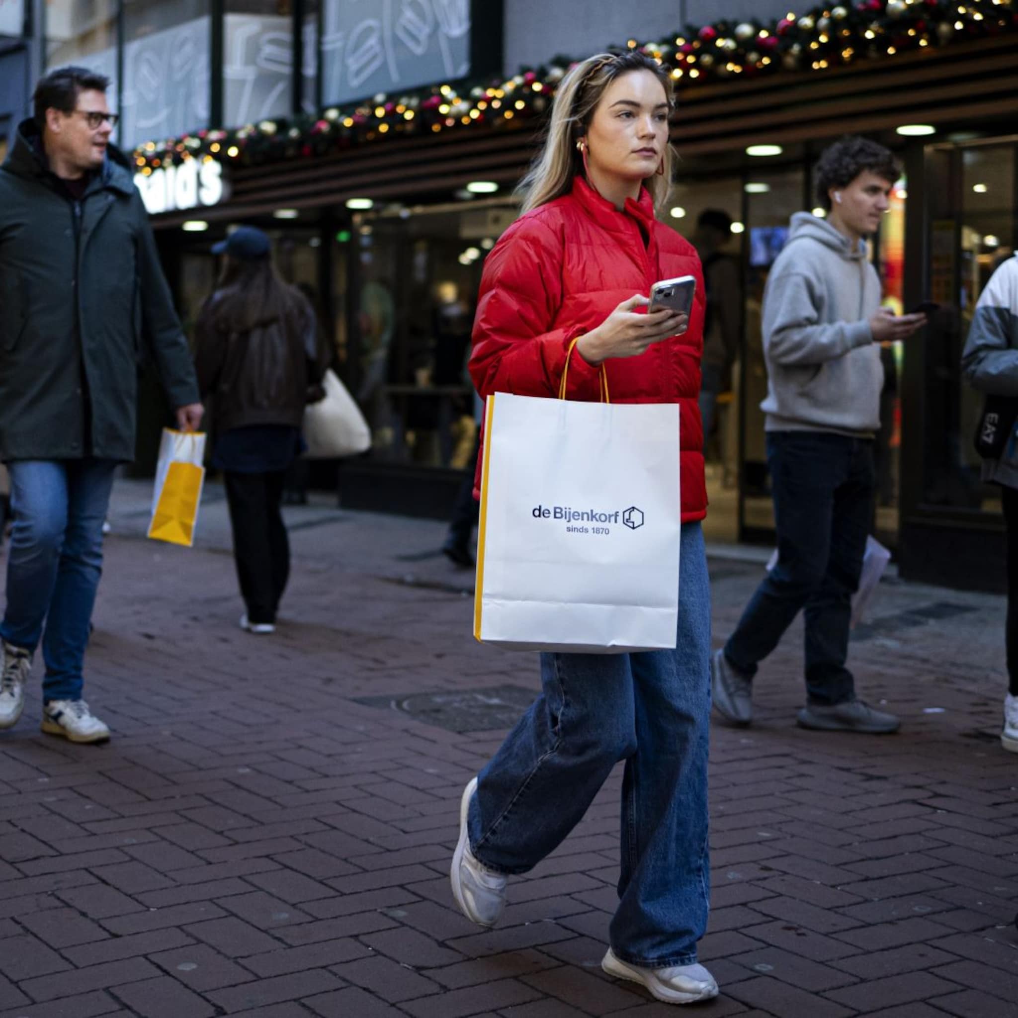 omzet winkels ecommerce supermarkten cbs oktober