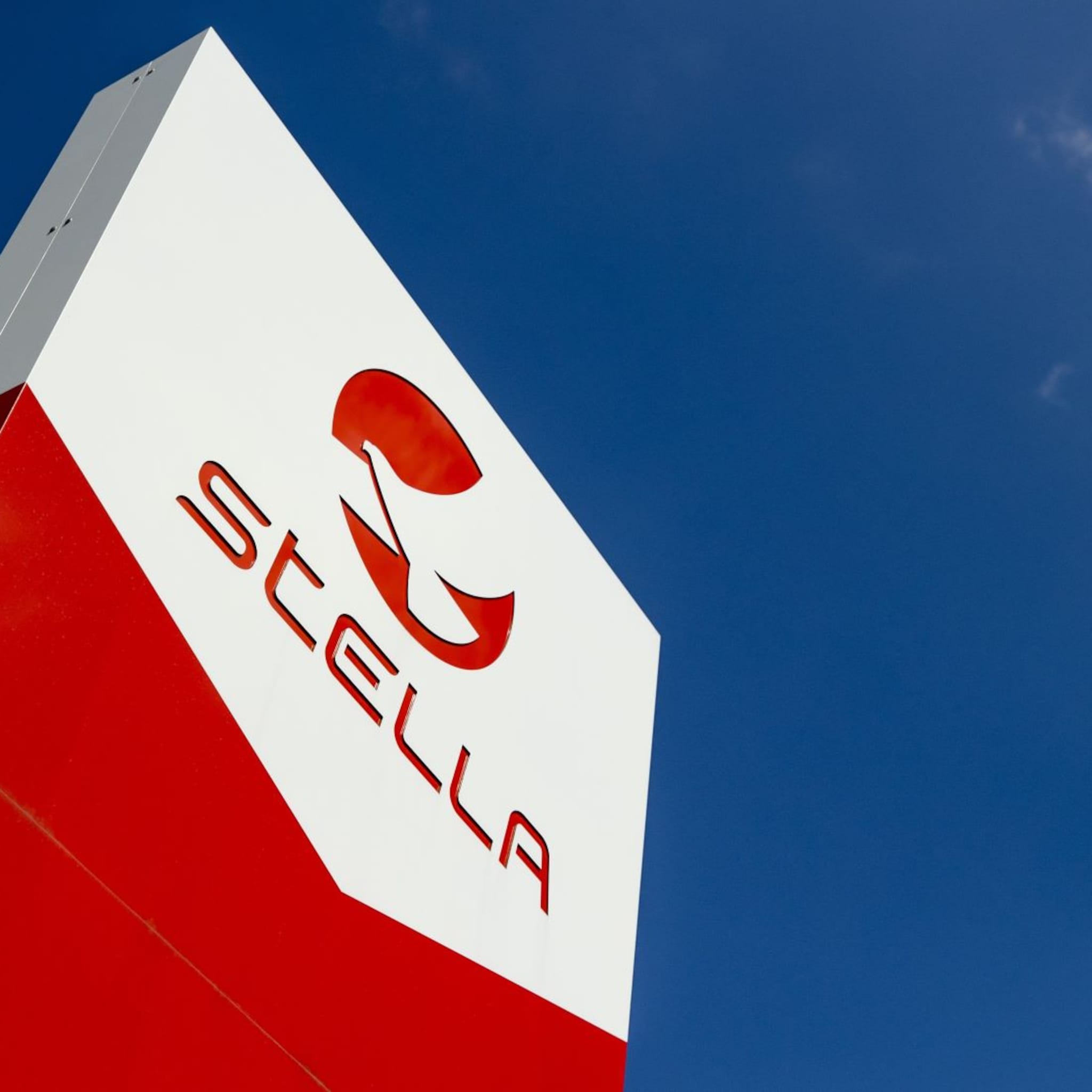 stella fietsen ebikes faillissement doorstart scheybeeck salhi