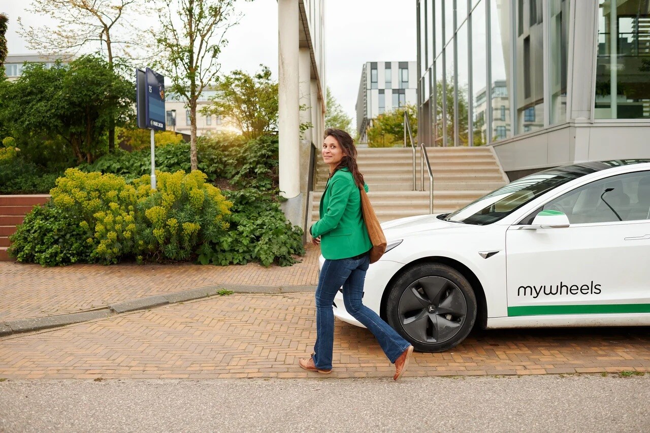 Zo verbindt KPN medewerkers met een duurzame toekomst. Zakelijk autodelen — Grootste aanbod van elektrische deelauto's in Nederland. Beeld: Mywheels