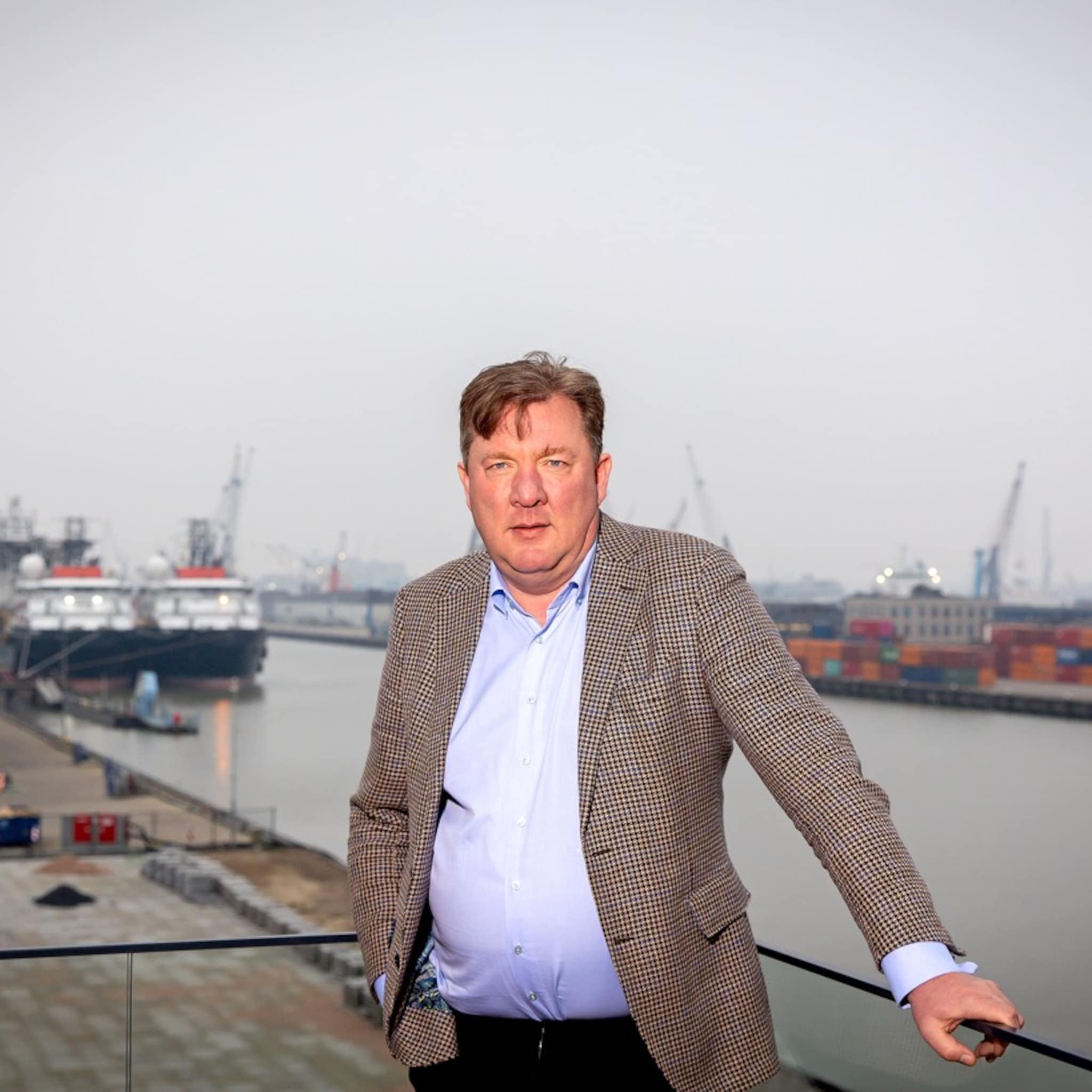 vt group opent net zero pand met 400 zonnepanelen