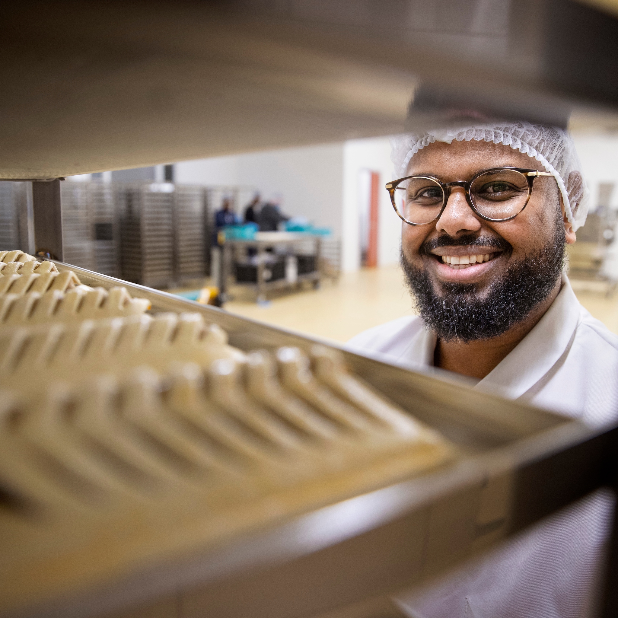 kadir ahmed worstenbroodjes snacks halal fabriek beckers deurne