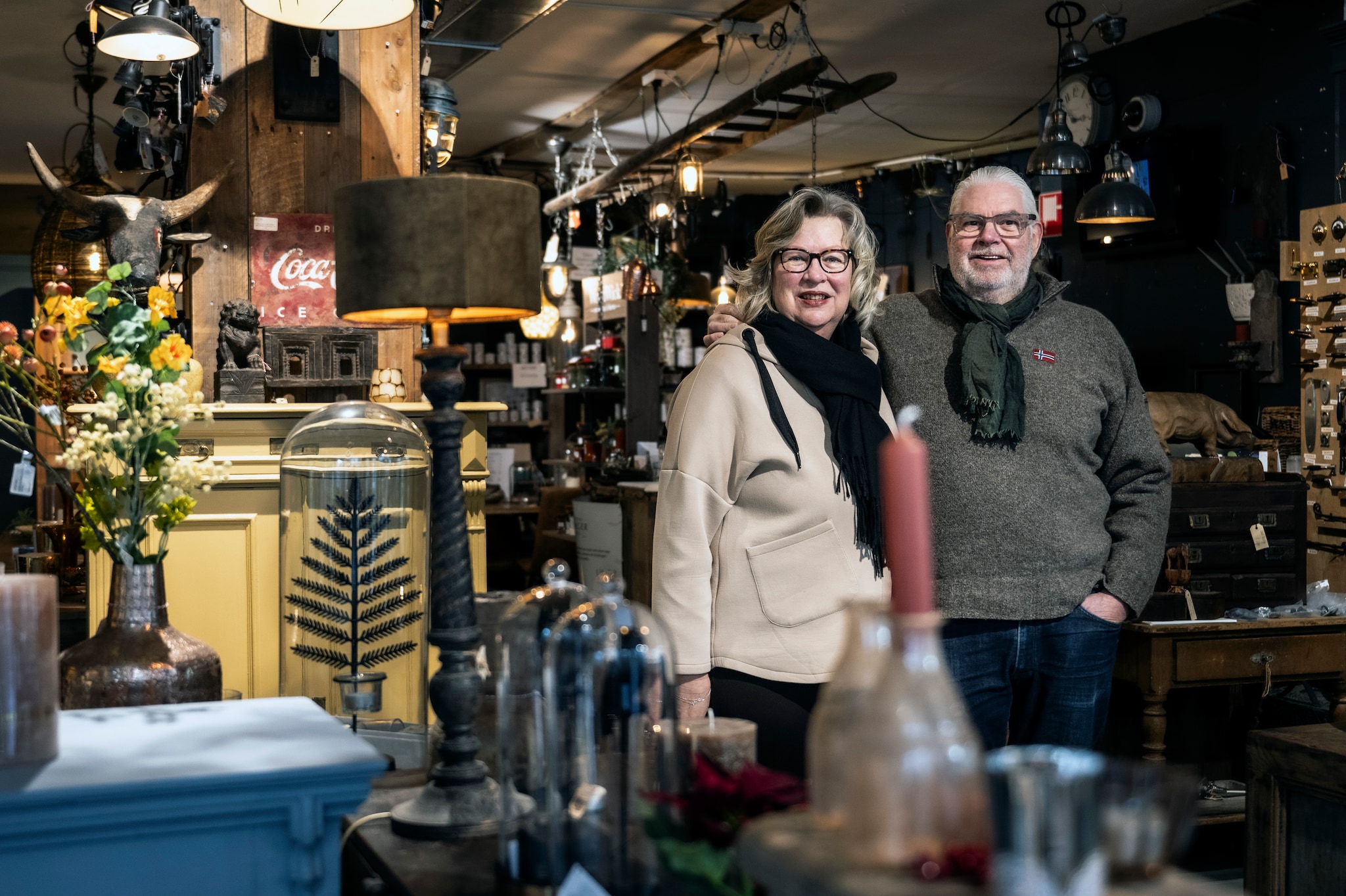 Pieter en Wilma Verplanke stoppen met hun woonwinkel. Pieter en Wilma Verplanke stoppen met hun woonwinkel in Nijmegen. Foto: Paul Rapp