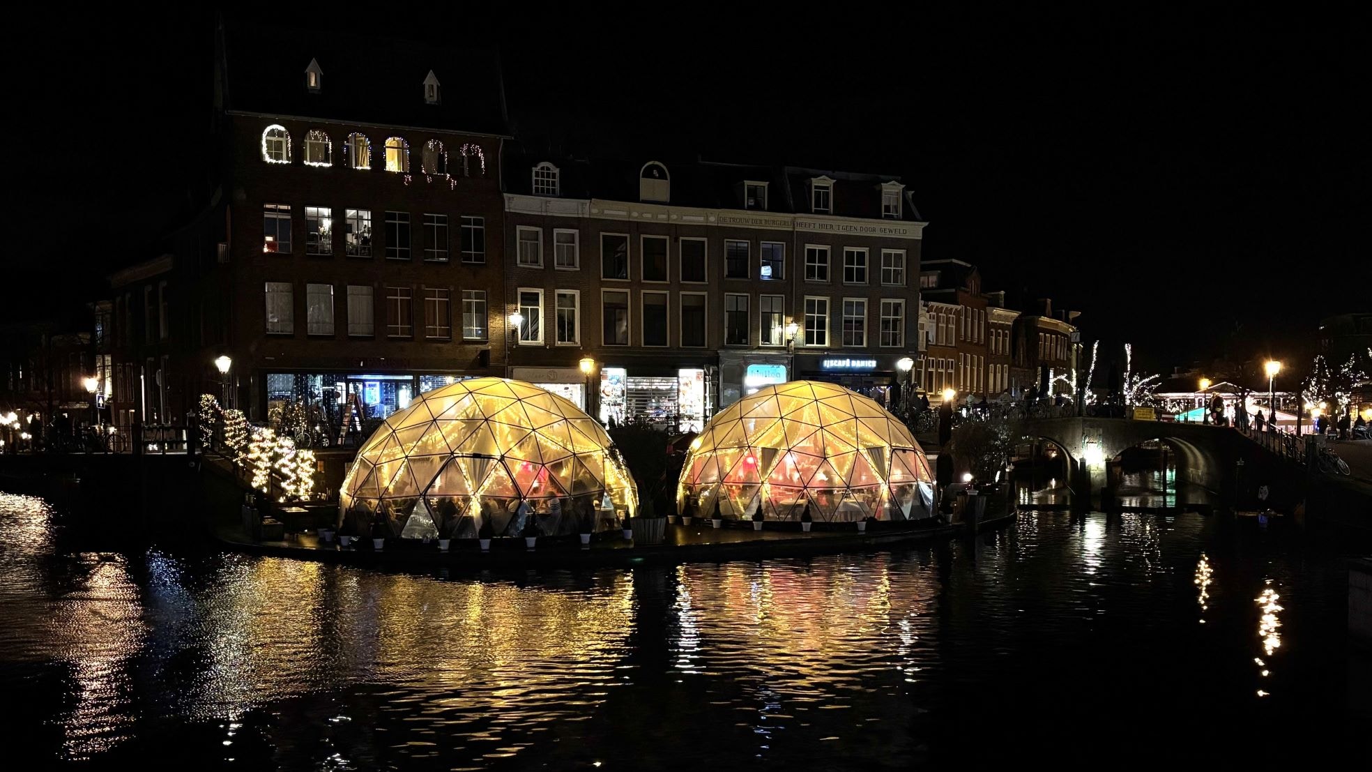 De winterdomes in de avond De winterdomes in de avond. Eigen foto
