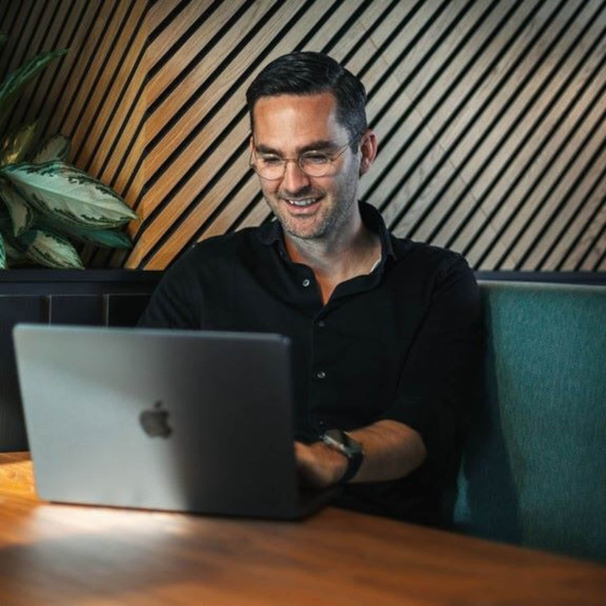 anand jansen donnajames ai mkb agents technologie hulp advies tips