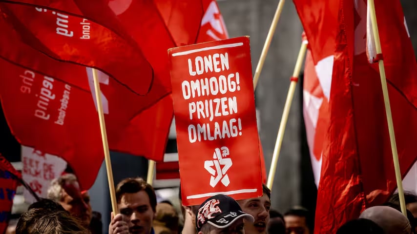Protesten om hoger loon Foto: ANP