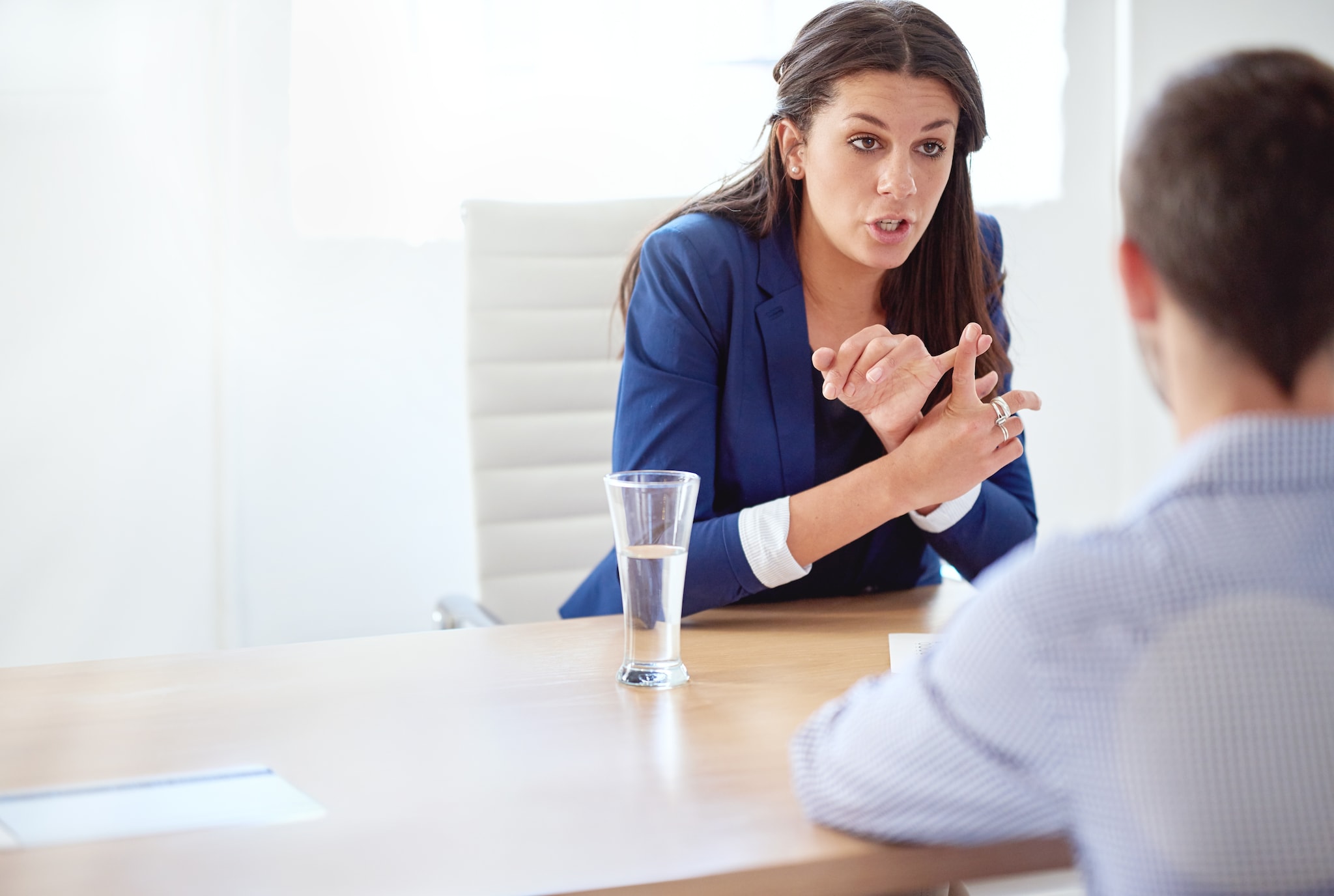 Illustratief beeld van een beoordelingsgesprek. Foto: PeopleImages.com - Yuri A Illustratief beeld van een beoordelingsgesprek. Foto: PeopleImages.com - Yuri A Shutterstock