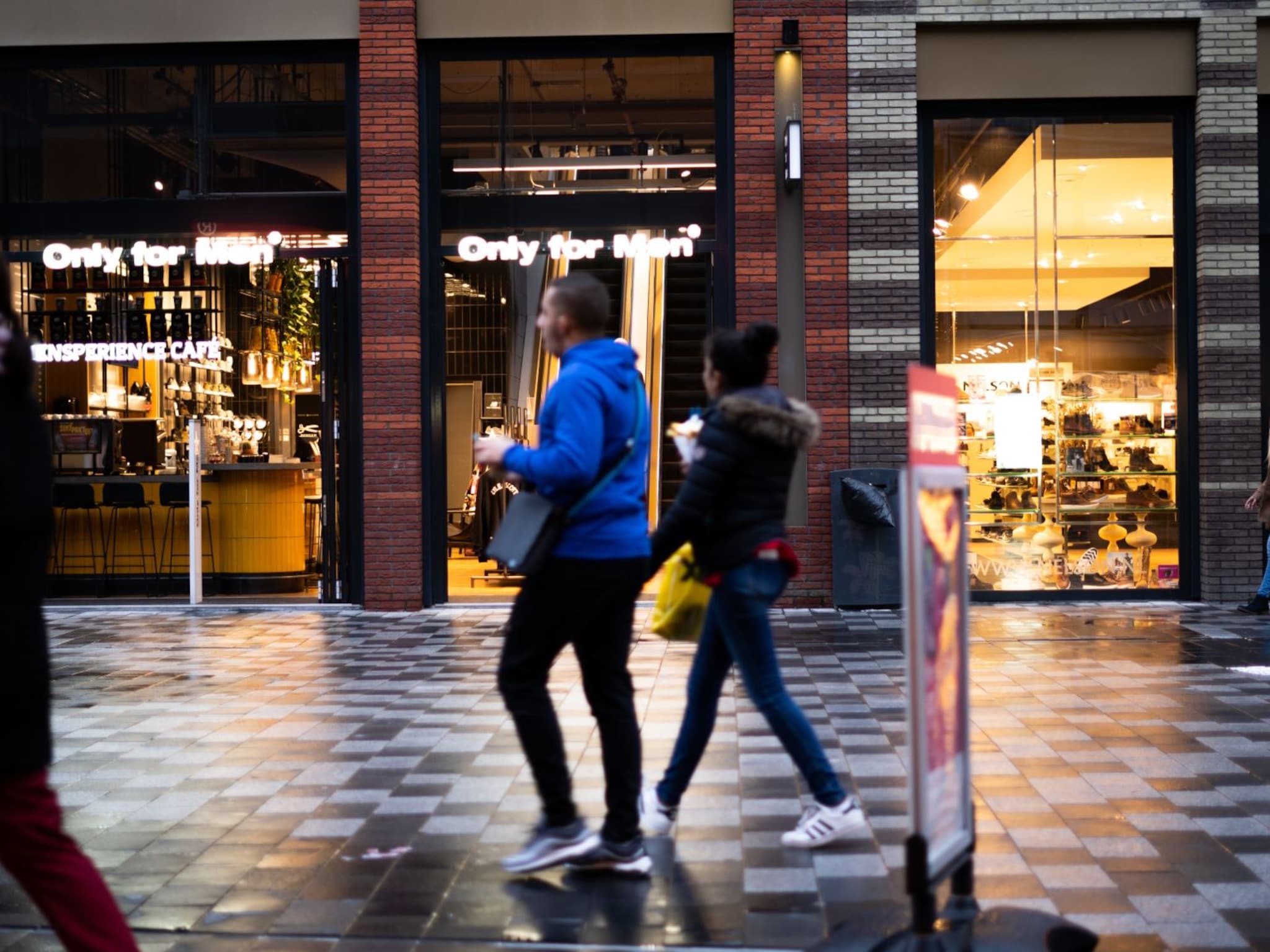omzet winkelstraat detailhandel supermarkt retail cbs december 2024