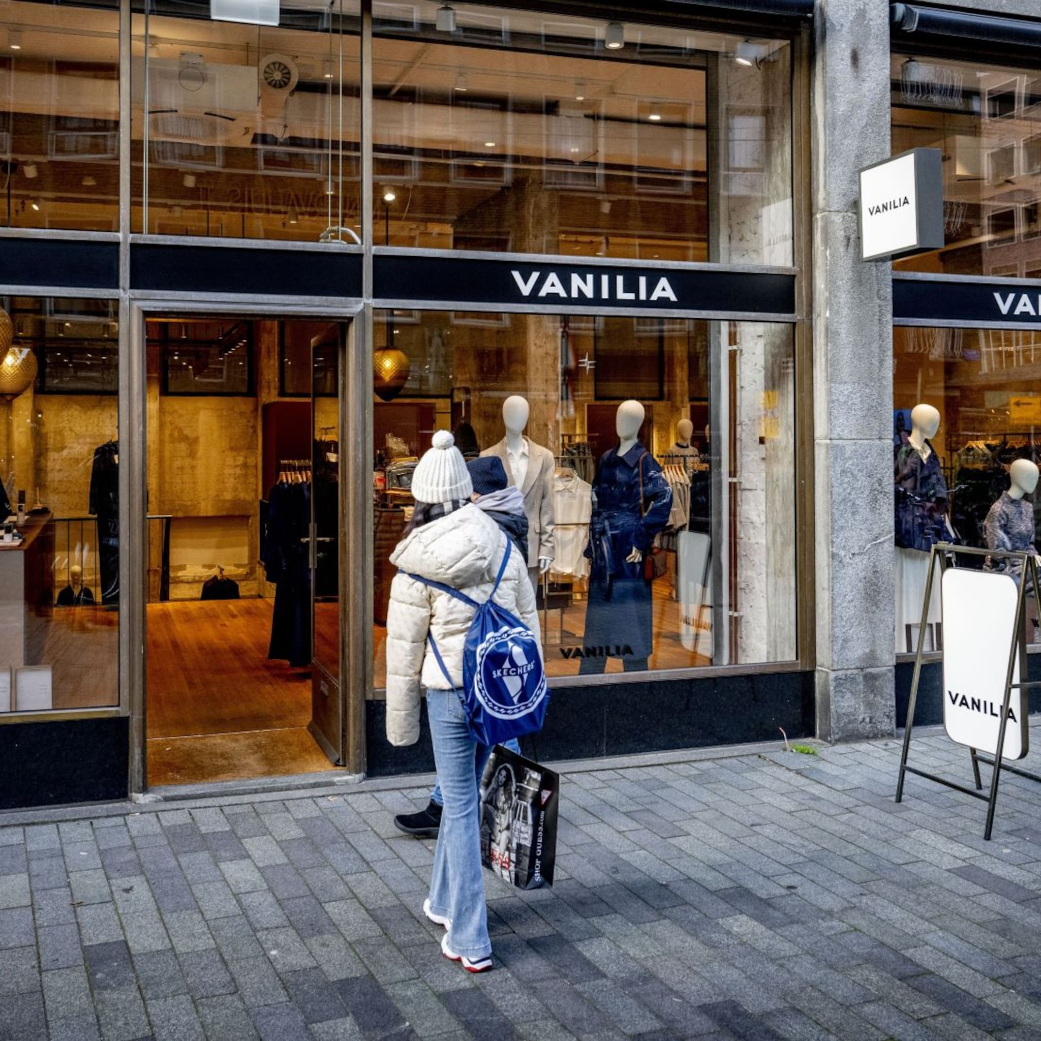 vanilia faillissement failliet doorstart mode scotch soda esprit winkelstraat ruth uitewaal innovatie