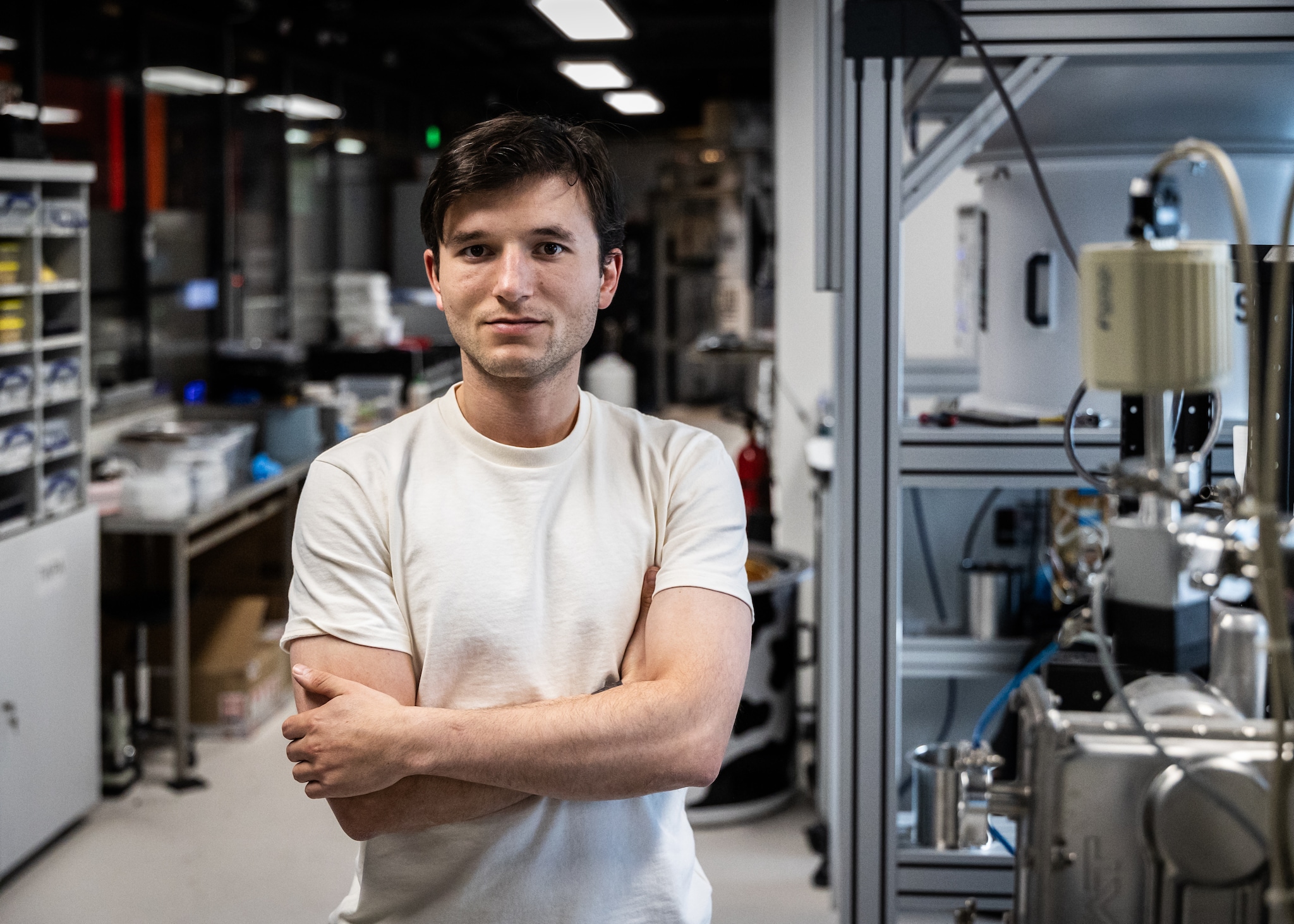 Matthijs Rijlaarsdam, CEO en mede-oprichter van QuantWare. Dit Delftse bedrijf heeft 20 miljoen euro gekregen om technologie te ontwikkelen voor ‘supercomputers’. Foto: Nico Schouten Matthijs Rijlaarsdam, CEO en mede-oprichter van QuantWare. Dit Delftse bedrijf heeft 20 miljoen euro gekregen om technologie te ontwikkelen voor ‘supercomputers’. Foto: Nico Schouten