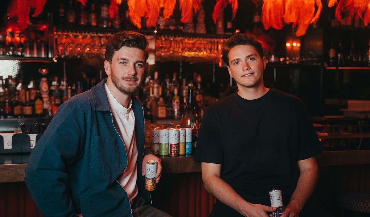 Glenn links, Milan Rechts.  Glenn Cornelisse (links) en Milan Voet (rechts). Eigen beeld.