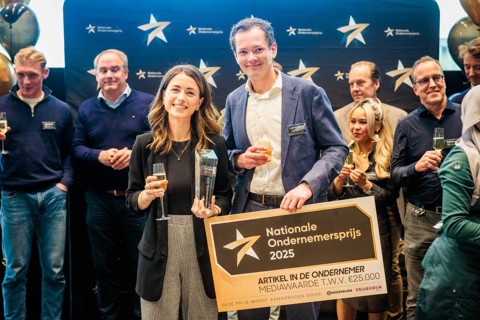 Oprichters Liselotte Graas (links) en Martijn van de Ven van het Brabantse bedrijf Weheat kwamen donderdag de Nationale Ondernemersprijs in ontvangst nemen. Oprichters Liselotte Graas (links) en Martijn van de Ven van het Brabantse bedrijf Weheat kwamen donderdag de Nationale Ondernemersprijs in ontvangst nemen. Foto: AD