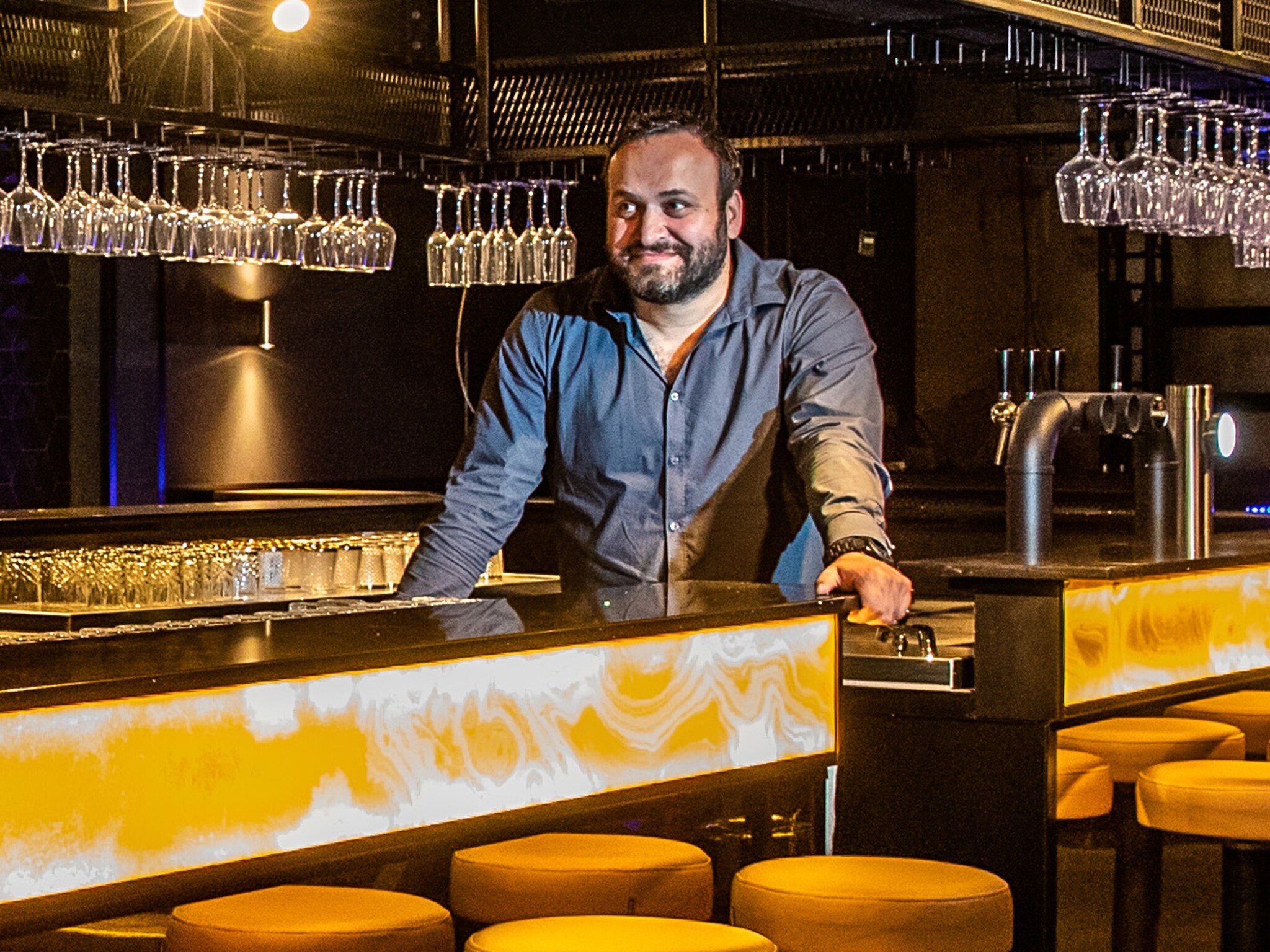 ayhan sahin faillissement deventer horeca schulden curator social deal nachtclub schuldeisers