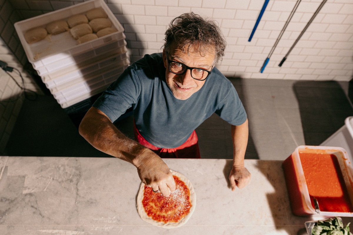 Chef Erik in zijn keuken Chef Erik in zijn keuken Foto: Tanno Witkamp