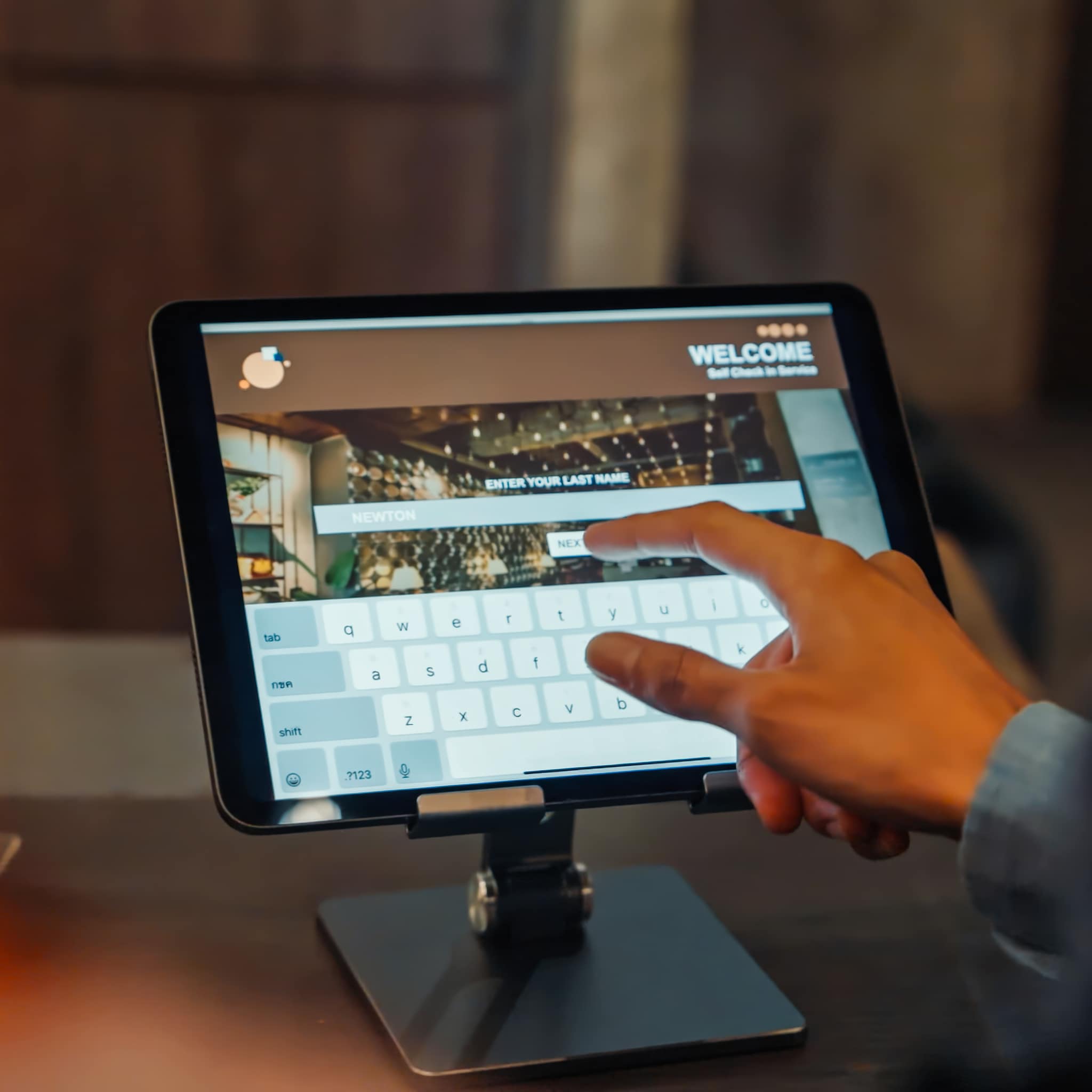 inchecken hotels self service digitalisering qr nbtc omnia valkenburg