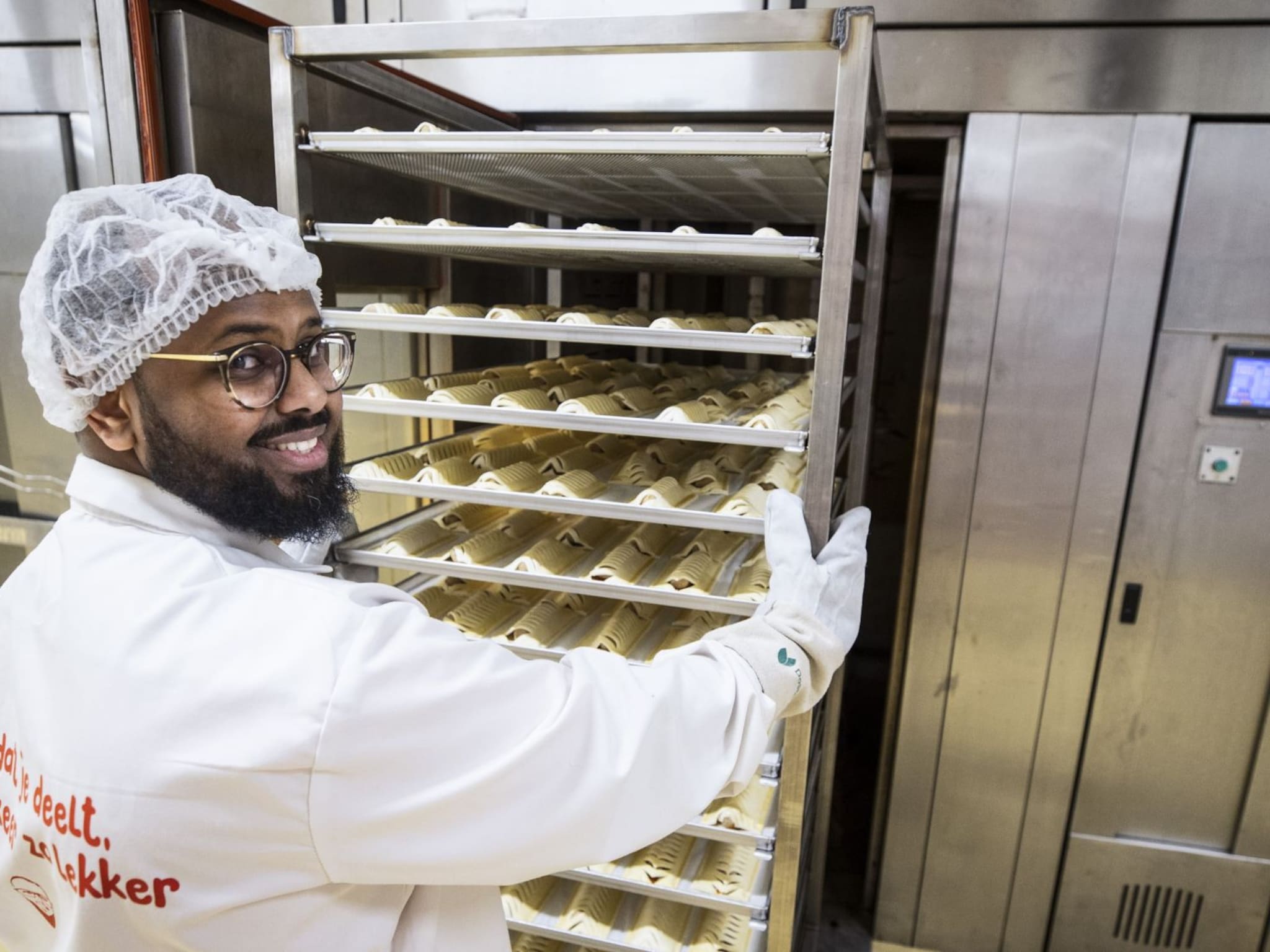 kadir ahmed kadirs halal worstenbroodjes fabriek investeringen sharefunding