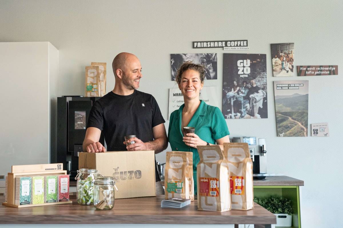 Gerard en Baukje van der Wal met hun koffiemerk Guzo Coffee. Foto: Joas Deinum Gerard en Baukje van der Wal met hun koffiemerk Guzo Coffee. Foto: Joas Deinum