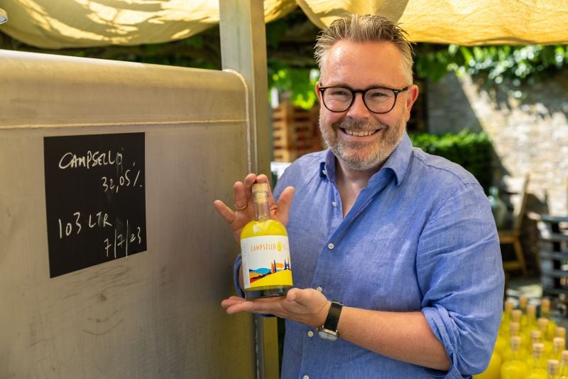 Ivar Camps Ivar Camps met zijn prijswinnende limoncello Foto: Campsello