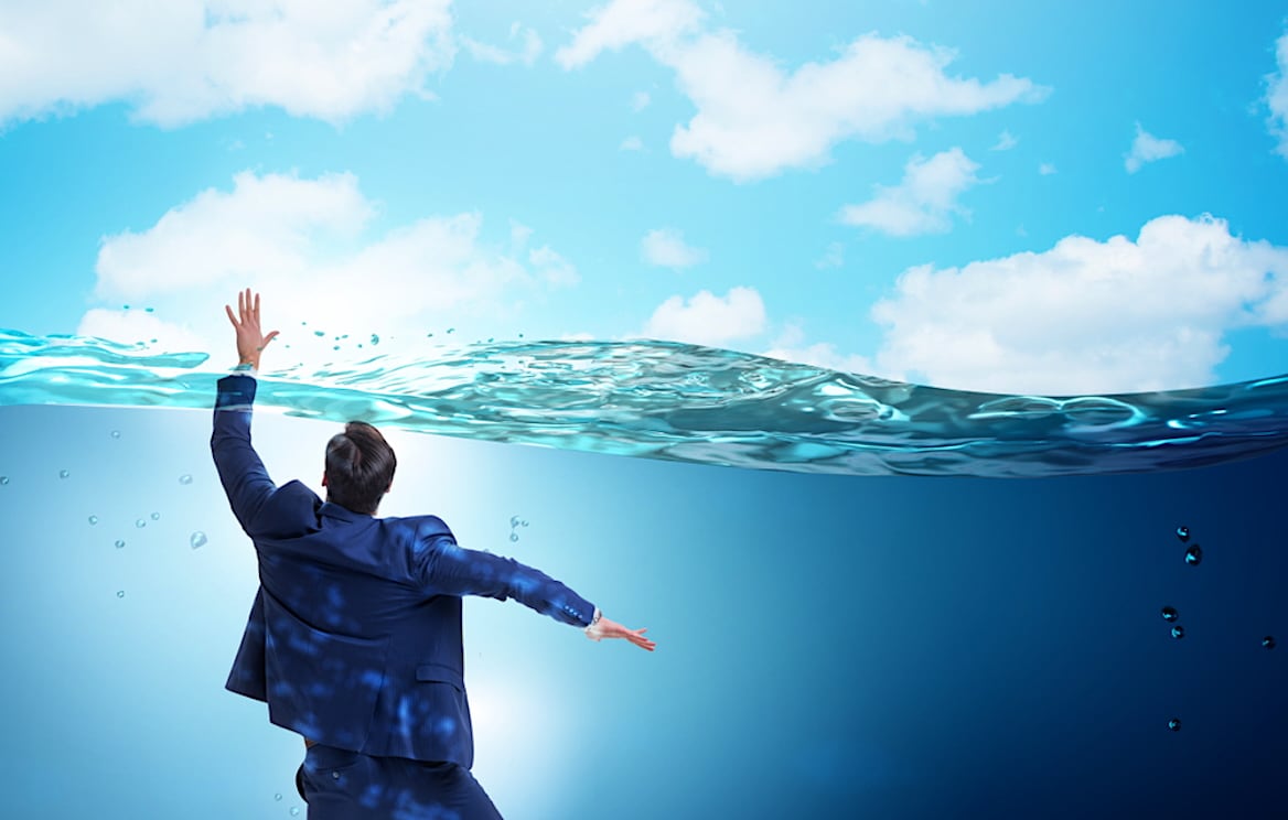 Hoe je jouw bedrijf levensvatbaar maakt in zwaar weer. Shutterstock | Hoe je jouw bedrijf levensvatbaar maakt in zwaar weer.