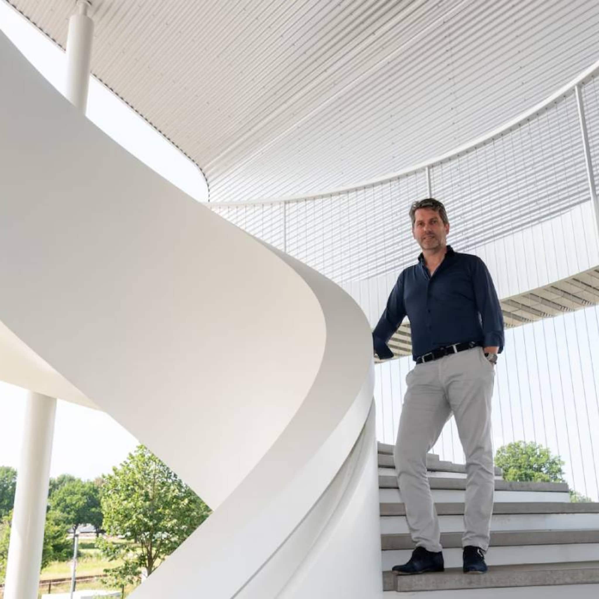 eestairs cornelis van vlastuin trappen martin garrix koning willem alexander