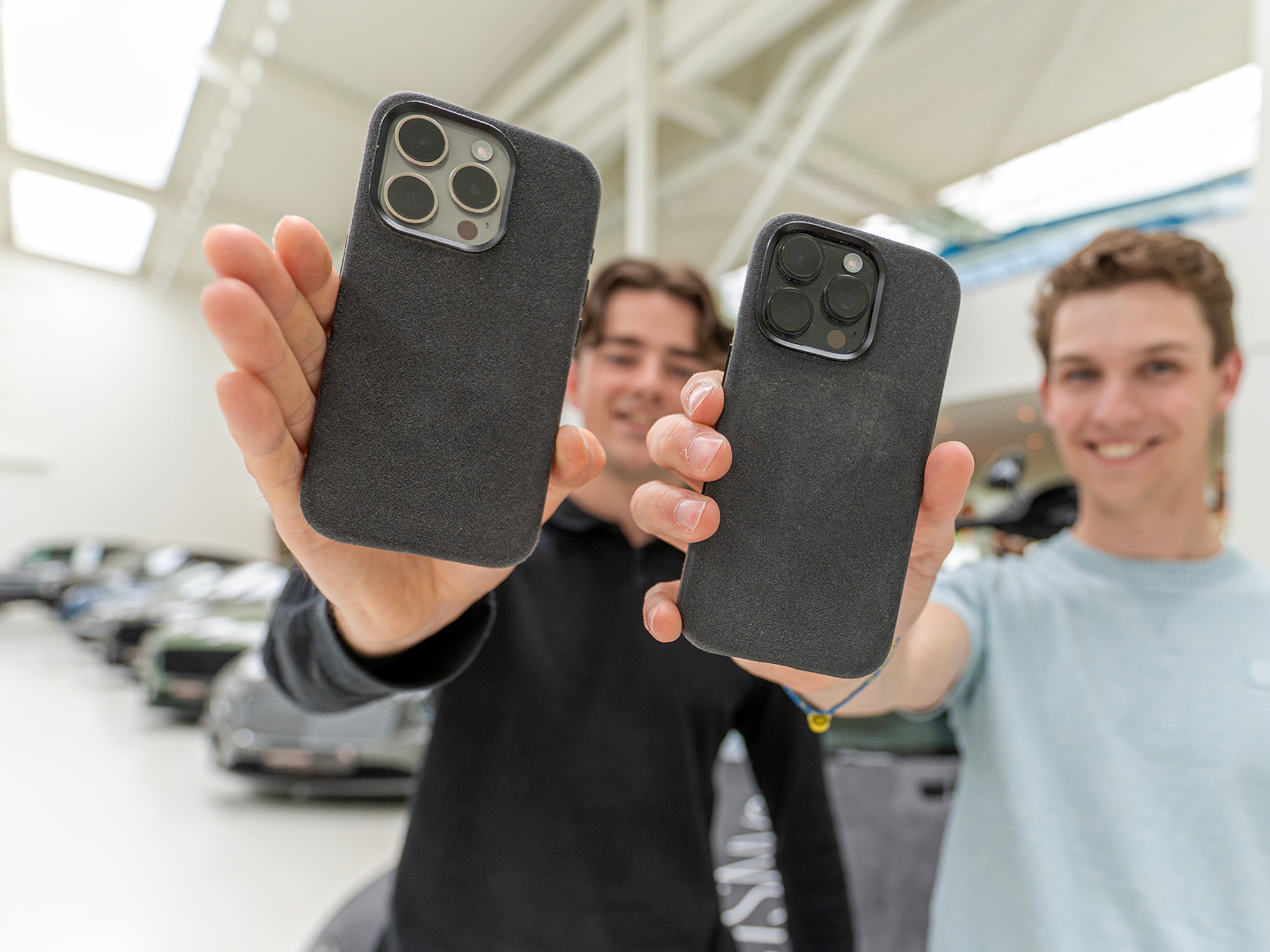 alcanside telefoonhoesjes jelle som willem neelissen alcantara leer mercedes benz