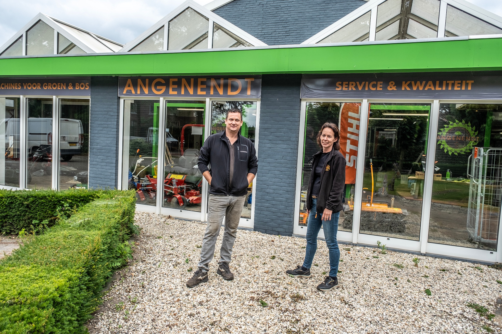 Machteld en Wilbert Angenendt bij hun winkel. Machteld en Wilbert Angenendt bij hun winkel. Foto: Theo Peeters