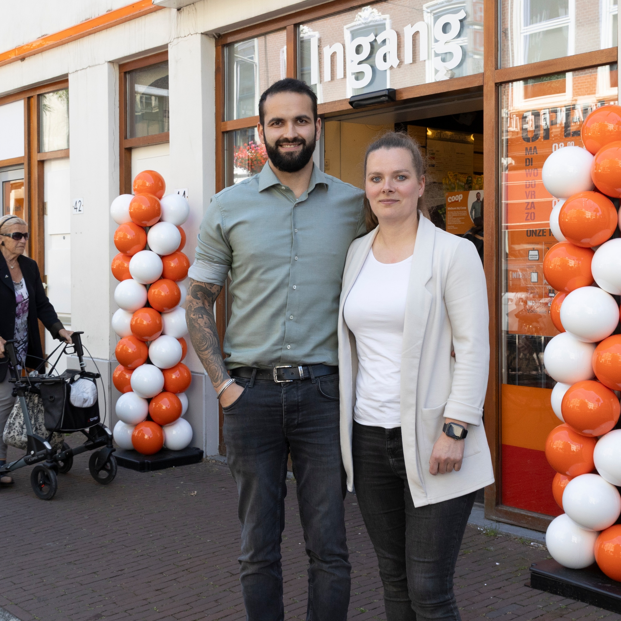 roan smit tamara redegeld coop plus liefde koppel den haag opening supermarkt