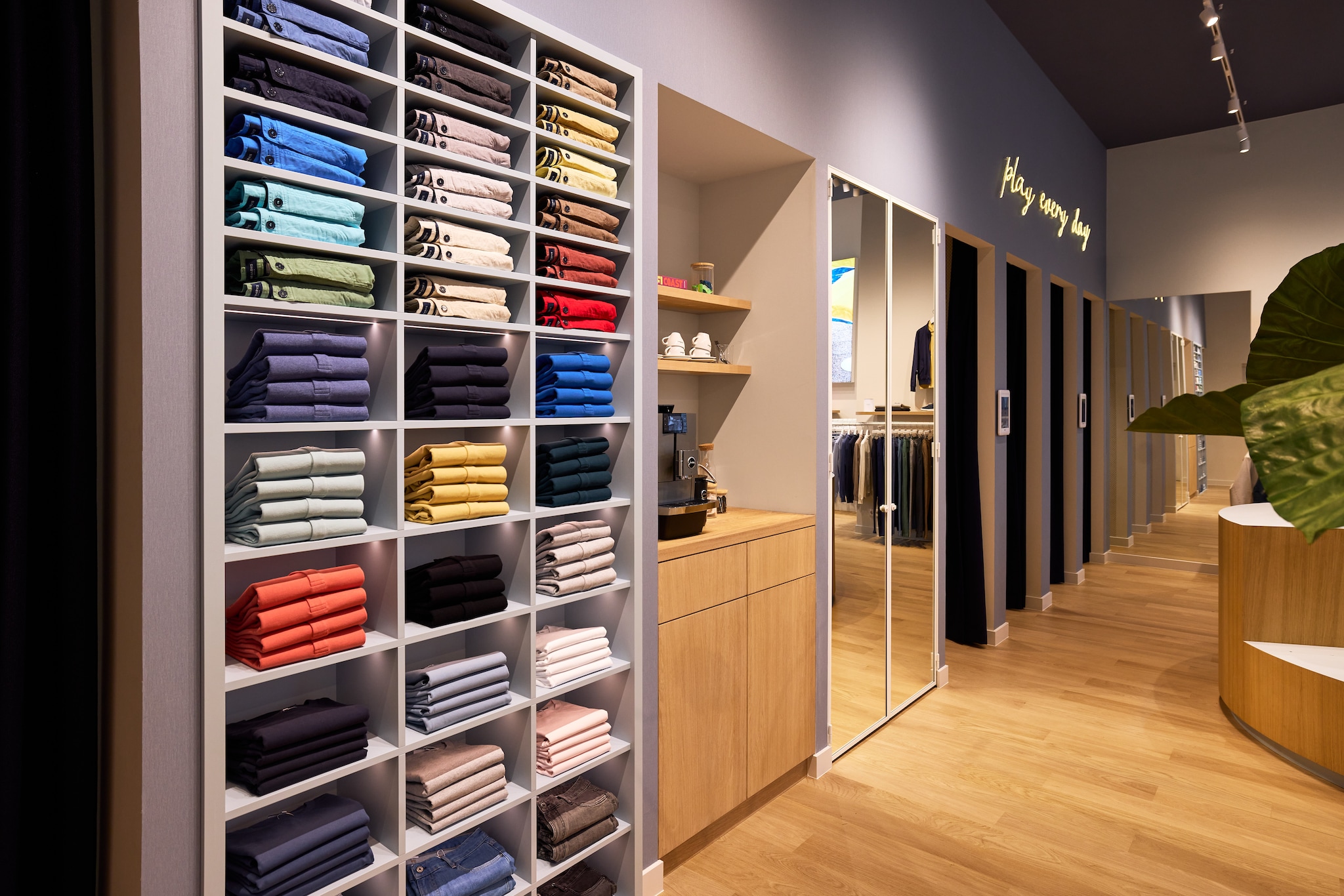 Beeld uit de winkel in Leiden.  Beeld uit de winkel in Leiden. Foto: Mr Marvis/AD.