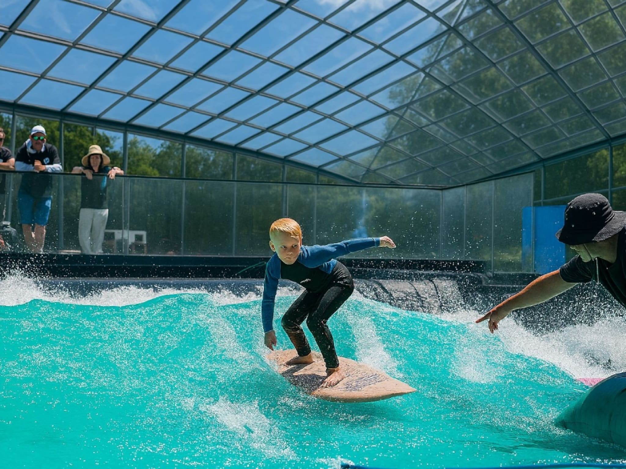 frederik van os surf pill golfsurfen amsterdam noord johan van hasseltboulevard
