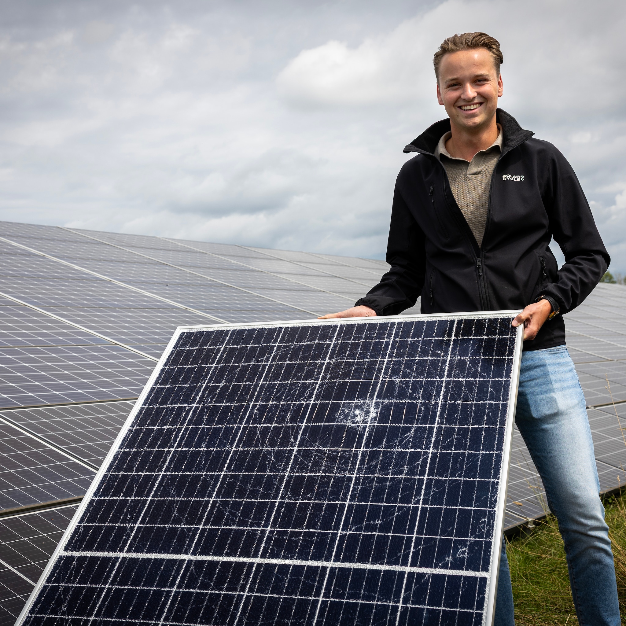 zonnepanelen hergebruiken niet mogelijk gijs 22 recyclet er straks 200 000 per jaar
