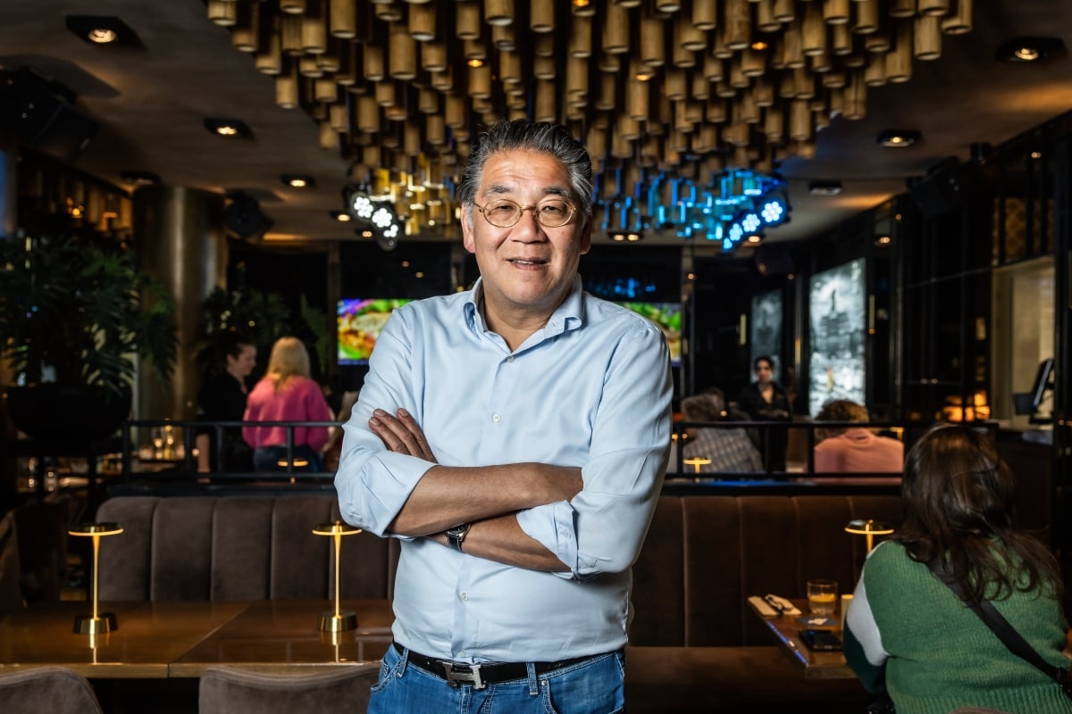 Horecaondernemer Won Yip Horecaondernemer Won Yip: ‘Soms werk ik tachtig tot honderd uur per week om alles in de lucht te houden.’ Foto: Inge Dingema Mol