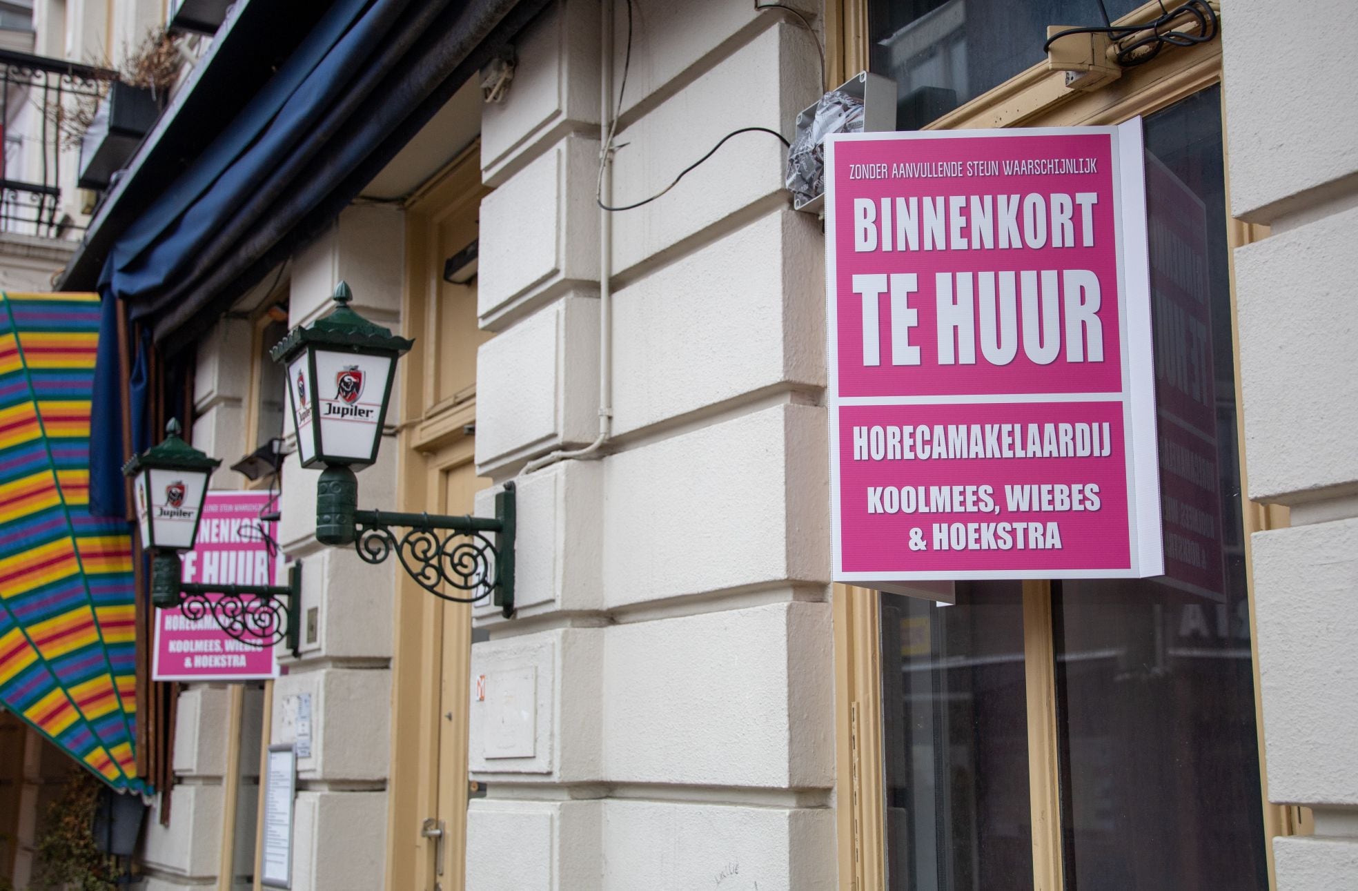 De horeca heeft het nog steeds moeilijk, meer ondernemers gooien de handdoek in de ring. De horeca in coronatijd. De sector heeft het nog steeds moeilijk, meer ondernemers gooien de handdoek in de ring. Foto: Shutterstock