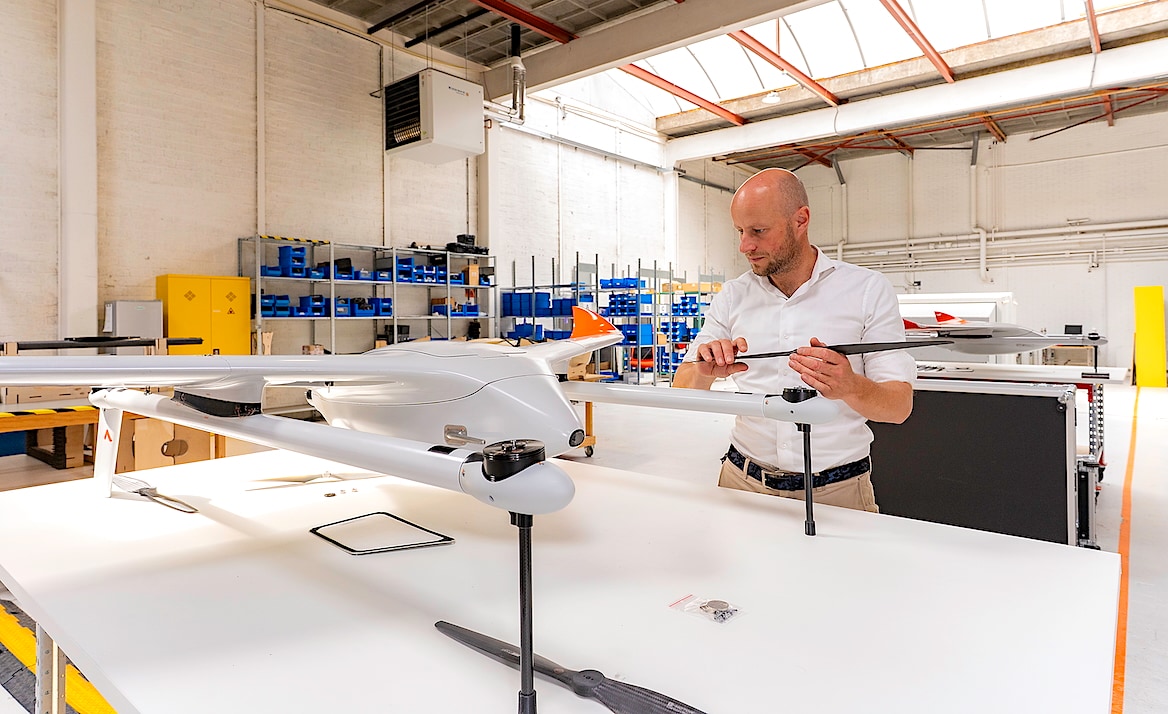 Oprichter Patrique Zaman van Avy, bouwer van autonoom vliegende dronevliegtuigen. Avy | Ceo Patrique Zaman van Avy, bouwer van autonoom vliegende dronevliegtuigen.