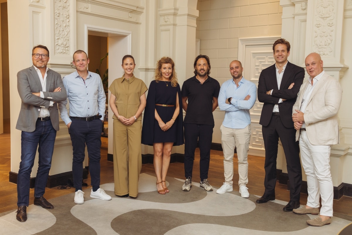Constantijn van Oranje-Nassau (Special Envoy Techleap), Andreas Barth (CEO Riverty), Bibi Jorissen (founder Umob), Suzan Eikelenstam (founder Webhelden), Adriaan Mol (founder Mollie), Rob van den Heuvel (founder Sendcloud), Minister of Economic Affairs Vincent Karremans, Kees de Jong (founder nlgroeit). Constantijn van Oranje-Nassau (Special Envoy Techleap), Andreas Barth (CEO Riverty), Bibi Jorissen (founder Umob), Suzan Eikelenstam (founder Webhelden), Adriaan Mol (founder Mollie), Rob van den Heuvel (founder Sendcloud), EZ-minister Vincent Karremans, Kees de Jong (founder nlgroeit). Foto: ANP